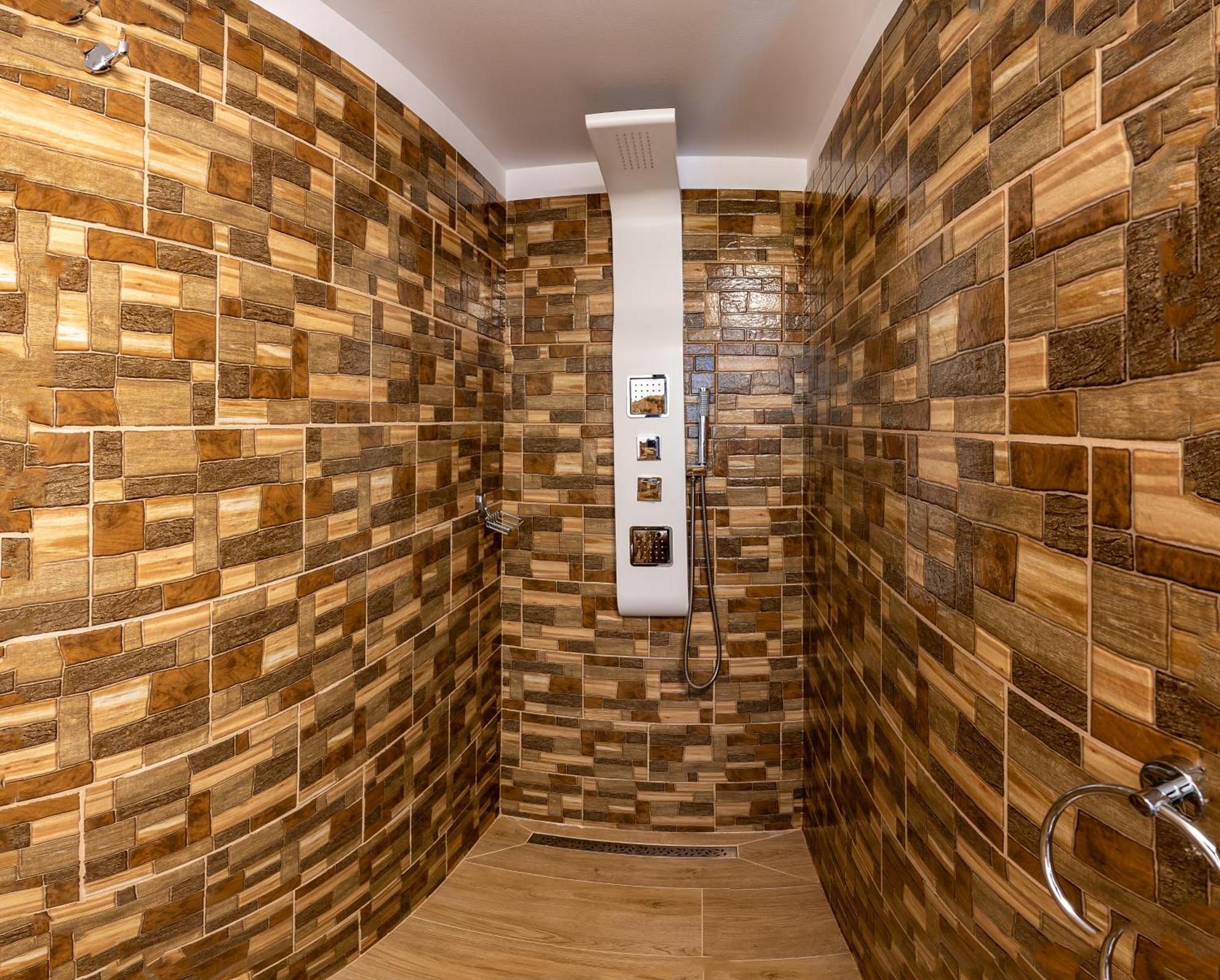 Casa Izvorul Negru Moisei Panzió Kültér fotó