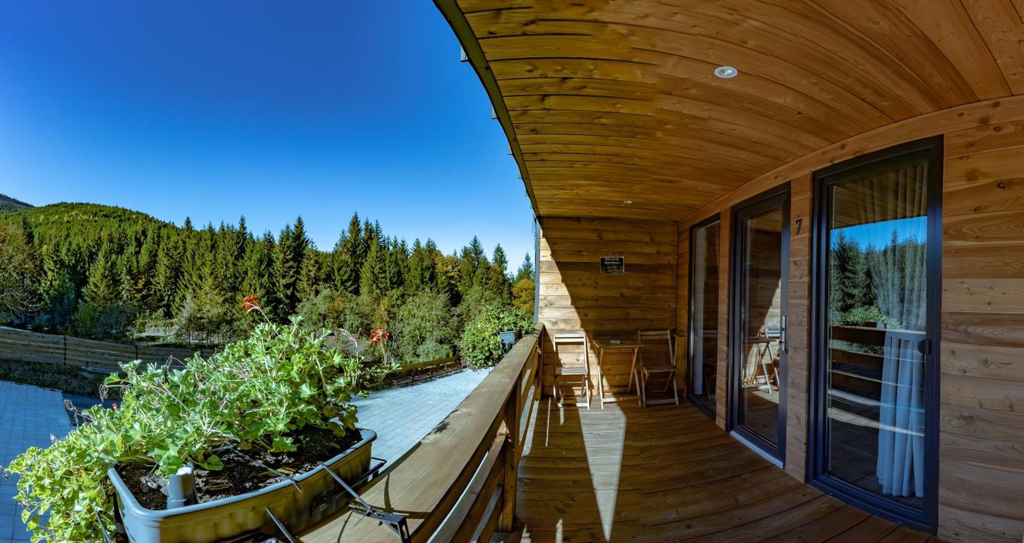 Casa Izvorul Negru Moisei Panzió Kültér fotó